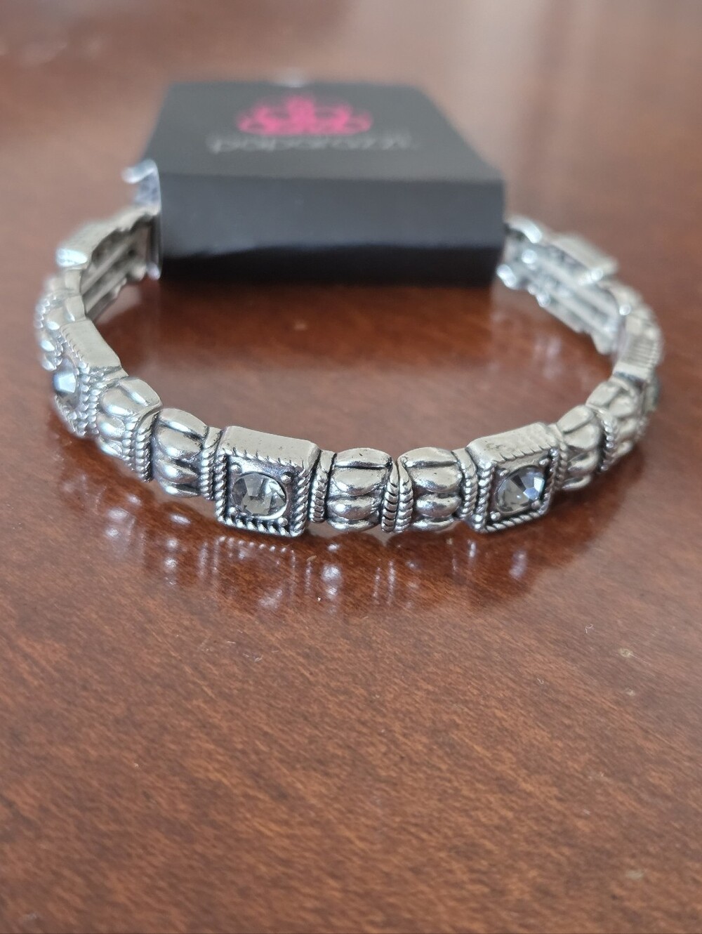 Metro Marvelous - Silver bracelet